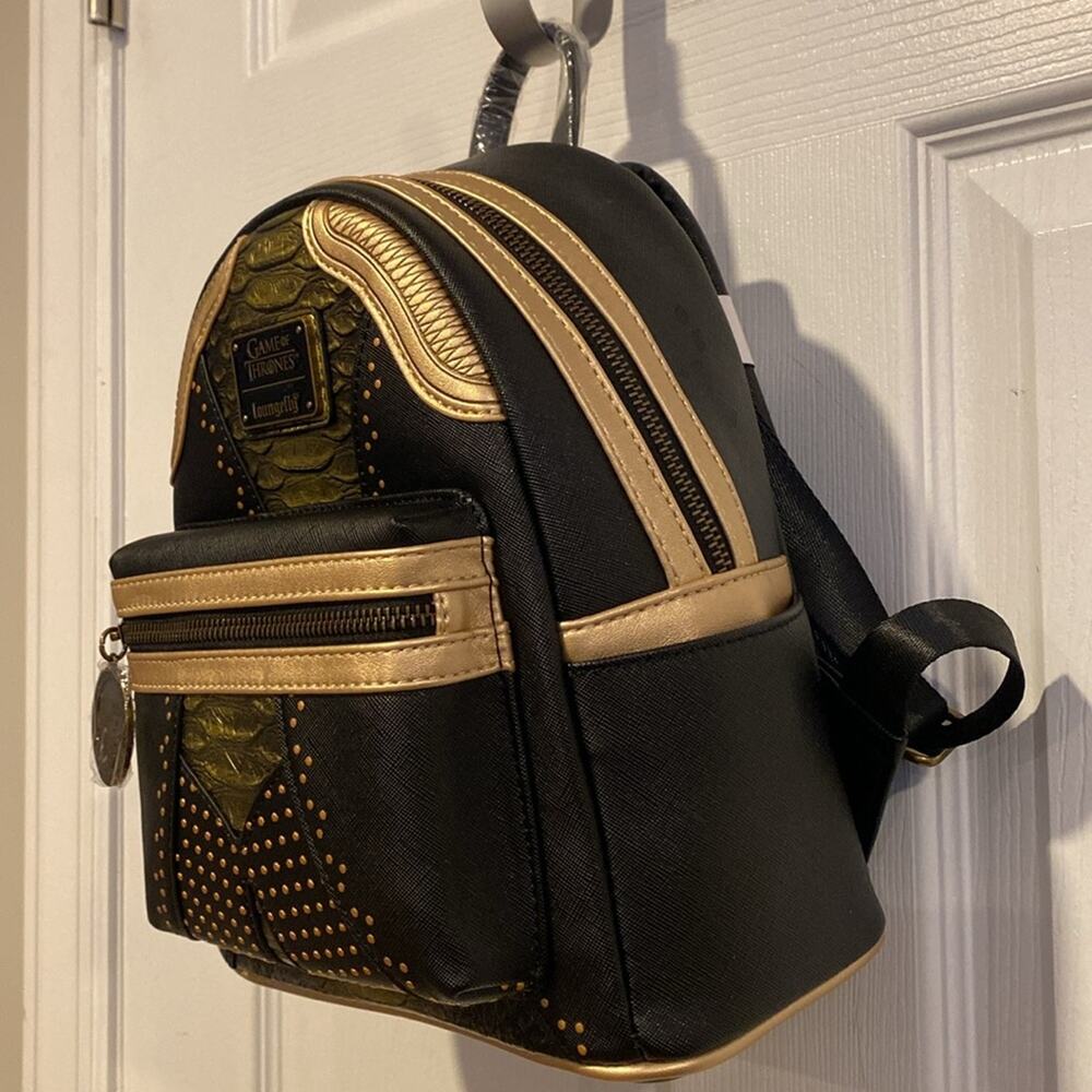 BNWT LOUNGEFLY Game of Thrones Queen Cersei Limited Editon Backpack - Picture 2 of 7